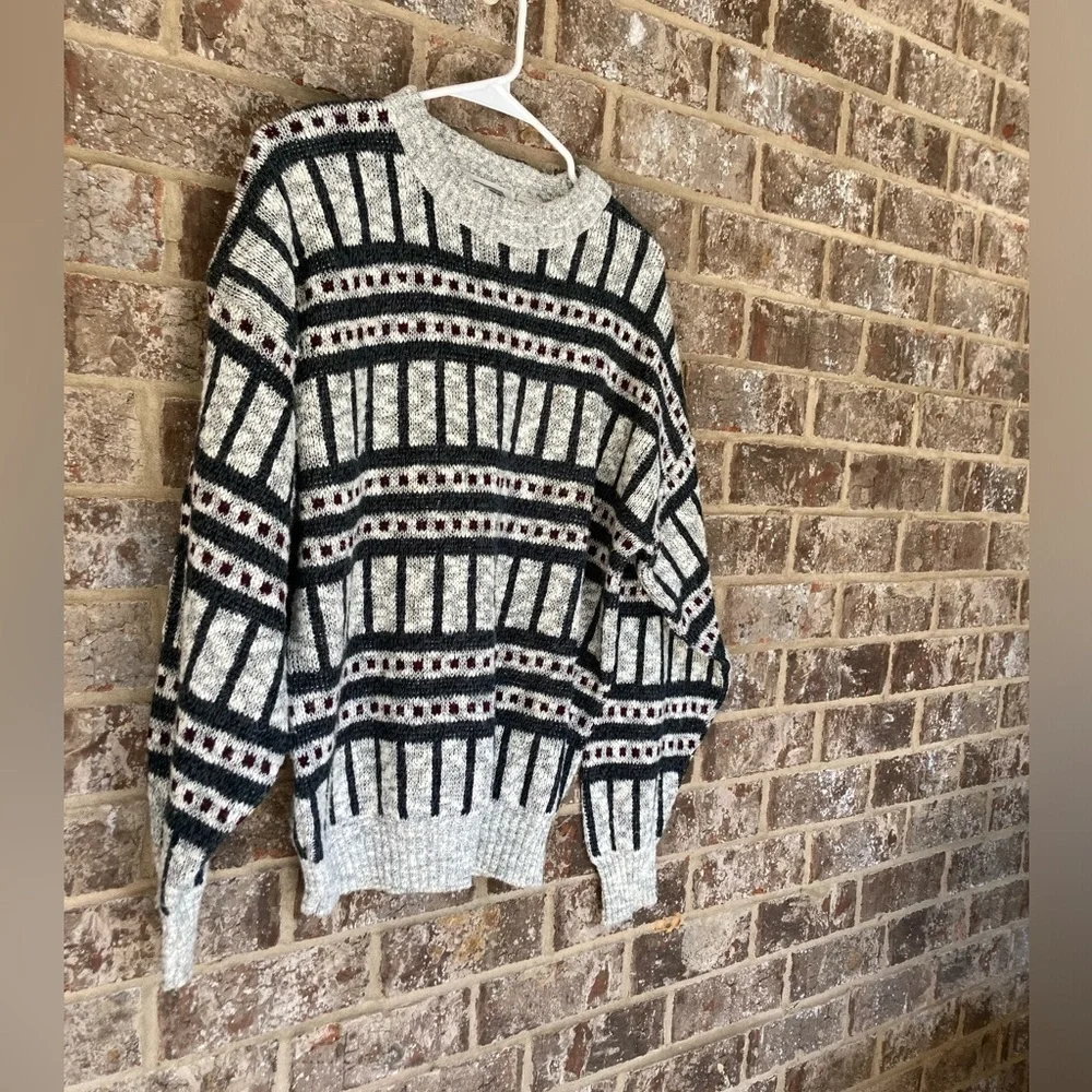 Vintage Men’s Sweater Medium Skiing lodge winter